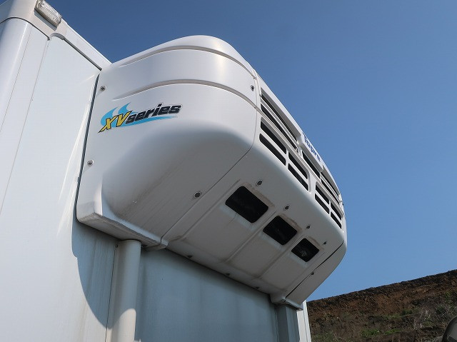 中古トラック いすゞ冷凍バン #11