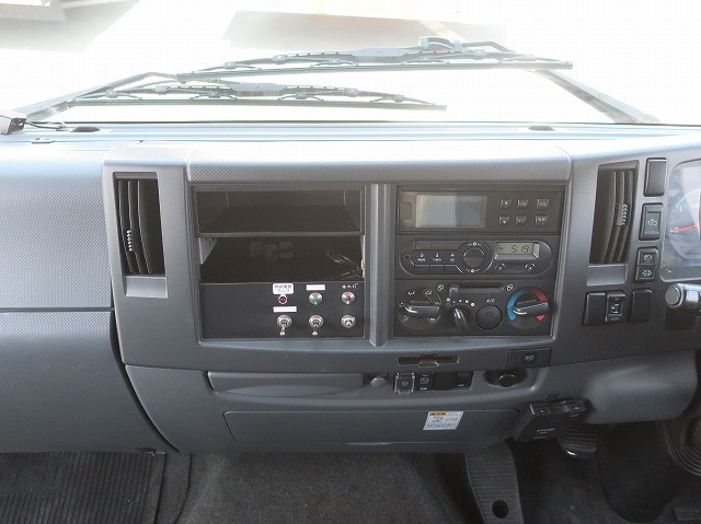 中古トラック いすゞ冷凍バン #14