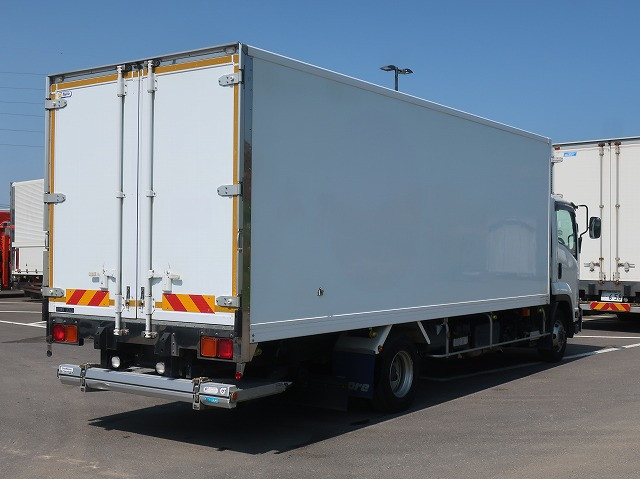 中古トラック いすゞ冷凍バン ＃3