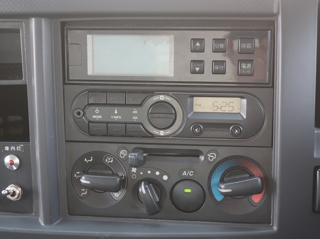 中古トラック いすゞ冷凍バン ＃21