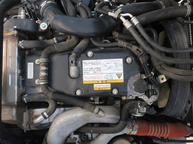 中古トラック いすゞ冷凍バン ＃10