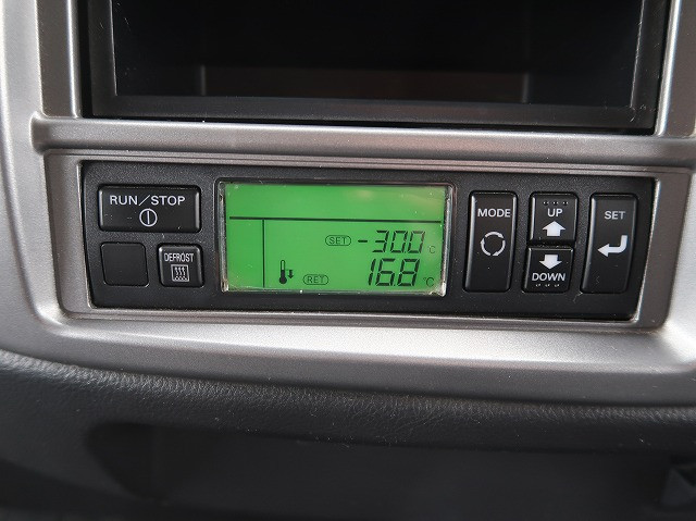 中古トラック 日野冷凍バン #22