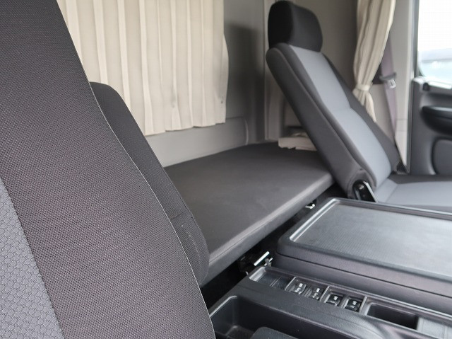 中古トラック 日野冷凍バン ＃24