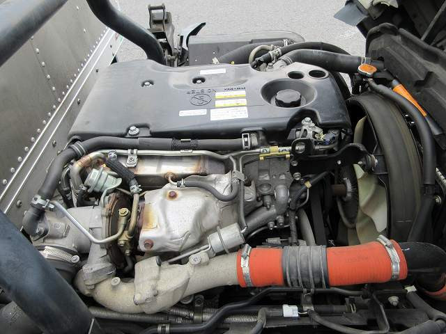 中古トラック いすゞアルミバン ＃8