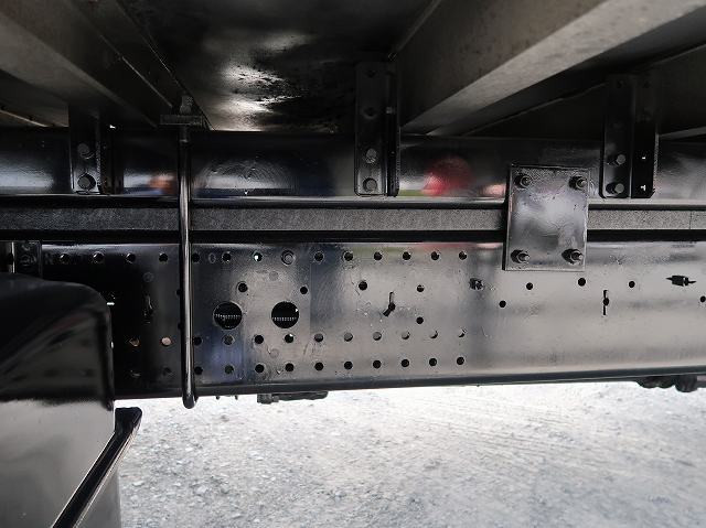 中古トラック いすゞアルミバン ＃7