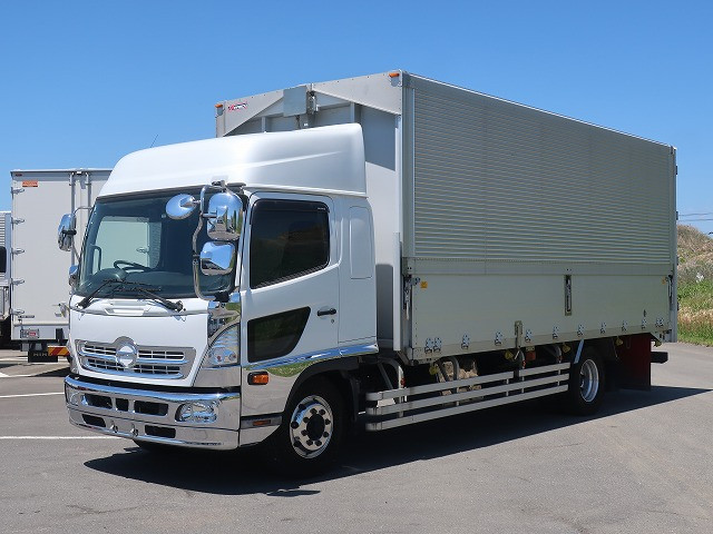 2016 Hino Ranger, increased-ton aluminum wing, 6200 wide, 7.1t load capacity, retarder, 260 horsepower 