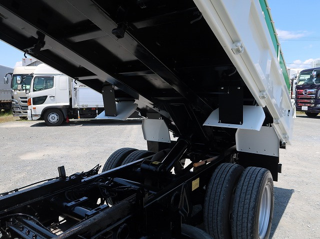 中古トラック 三菱ふそうダンプ ＃8