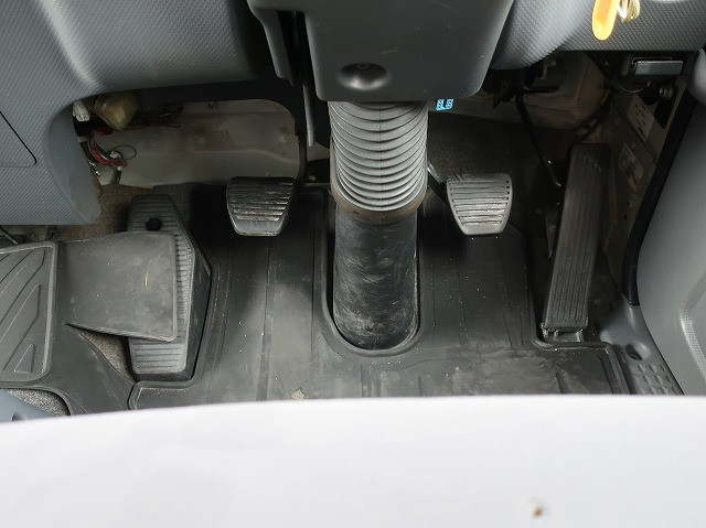 中古トラック いすゞクレーン付平ボディ #22