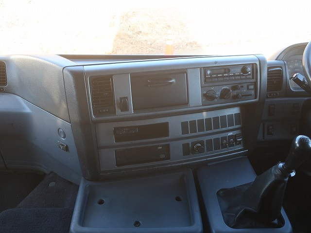 中古トラック 日野 プロフィア ヒアブクレーン付平ボディ