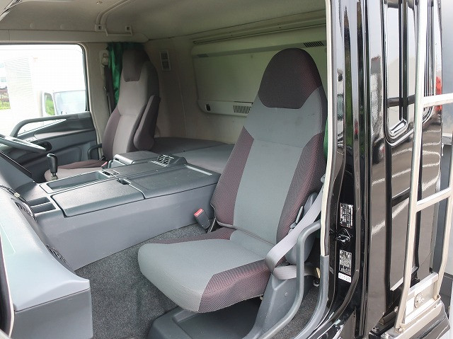 中古トラック 三菱ふそう平ボディアルミブロック ＃22