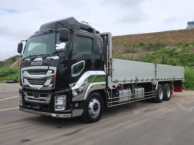 2017 Isuzu Giga Large flatbed aluminum block Load capacity 14600kg 5-way opening 9600 body 2 differentials 