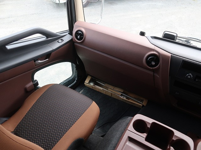 中古トラック 日野 レンジャー 中型アルミウィング