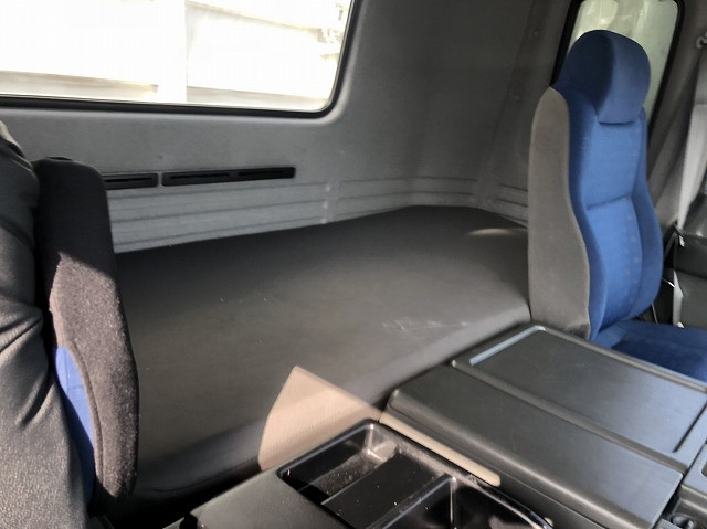 中古トラック いすゞ ギガ 大型ダンプ