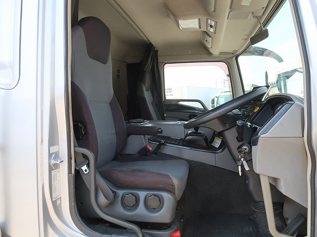 中古トラック 三菱ふそう平ボディアルミブロック ＃12