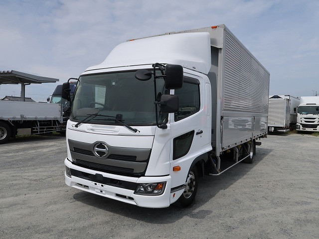 [Vehicles for lease rental only] Hino Ranger, medium-sized aluminum wing, 6200 wide, rear air suspension, aluminum wheels, 240 horsepower