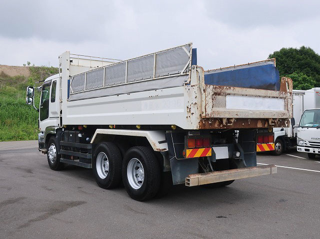 中古トラック いすゞダンプ ＃4