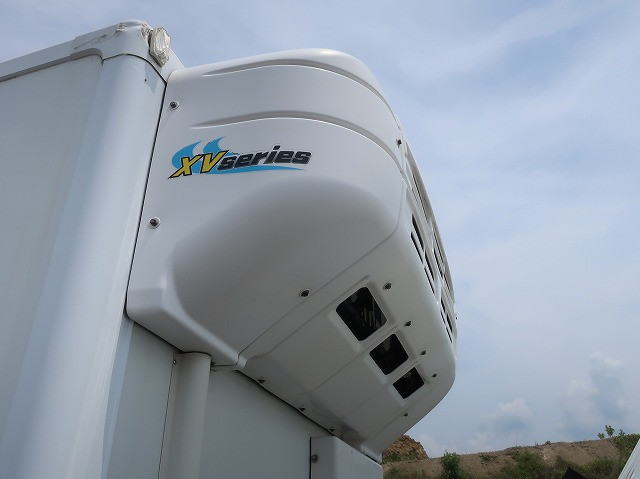 中古トラック いすゞ冷凍バン ＃12