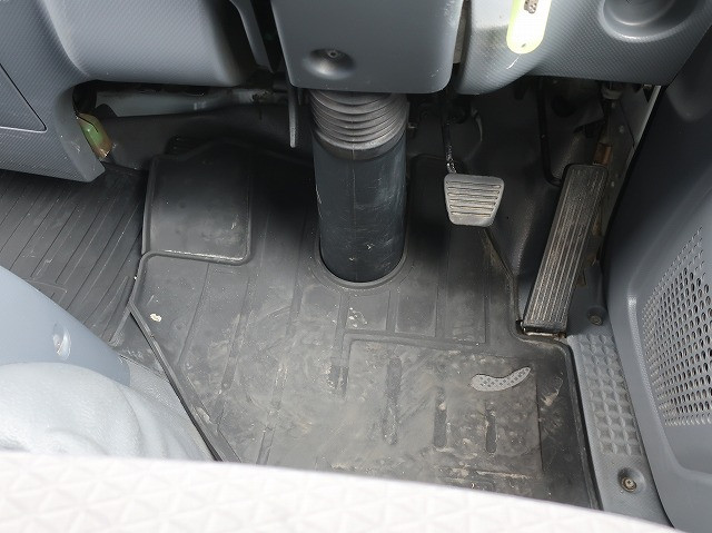 中古トラック いすゞ冷凍バン #22