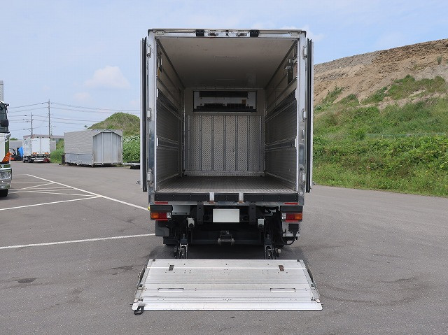 中古トラック いすゞ冷凍バン ＃5
