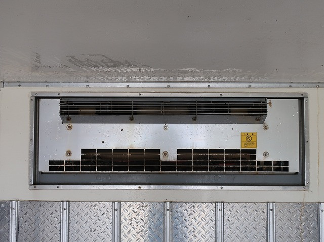 中古トラック いすゞ冷凍バン #6