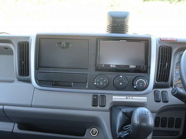 中古トラック 三菱ふそうセーフティーローダー（車載車） ＃15