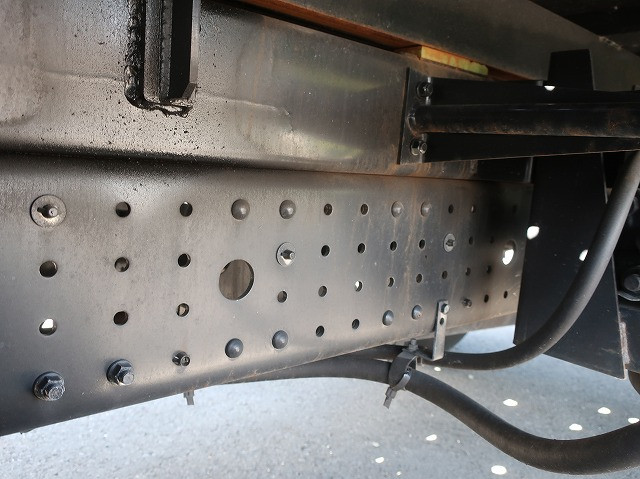 中古トラック 三菱ふそうセーフティーローダー（車載車） ＃10