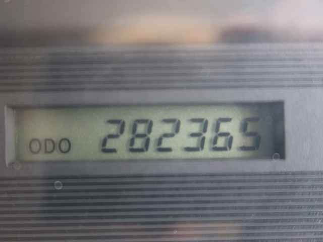 中古トラック UDトラックスコンクリートミキサー車 ＃18