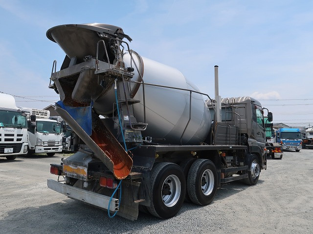 中古トラック UDトラックスコンクリートミキサー車 ＃3