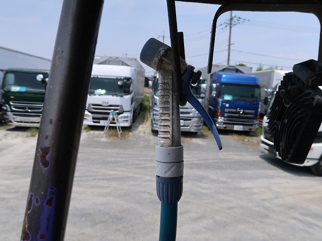 中古トラック UDトラックスコンクリートミキサー車 ＃9