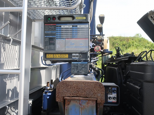 中古トラック 三菱ふそうクレーン付平ボディ ＃11