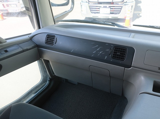 中古トラック 三菱ふそう スーパーグレート 大型クレーン付平ボディ