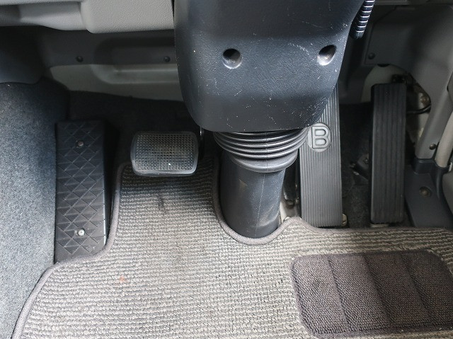 中古トラック 三菱ふそうクレーン付平ボディ ＃21