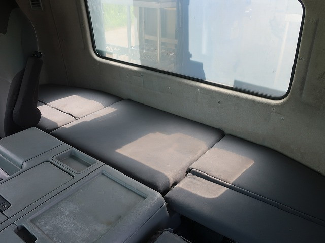 中古トラック 三菱ふそう スーパーグレート 大型クレーン付平ボディ