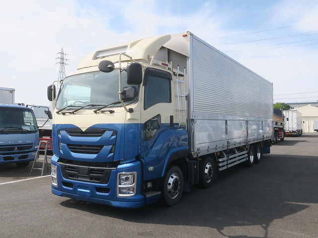 Reiwa 2 model Isuzu Giga Large aluminum wing 4-axle low floor Aluminum wheels ★Actual mileage approx. 620,000 km★