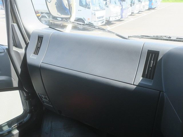 中古トラック いすゞ ギガ 大型アルミウィング