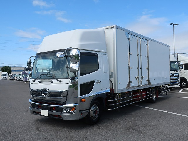  日野冷凍バン