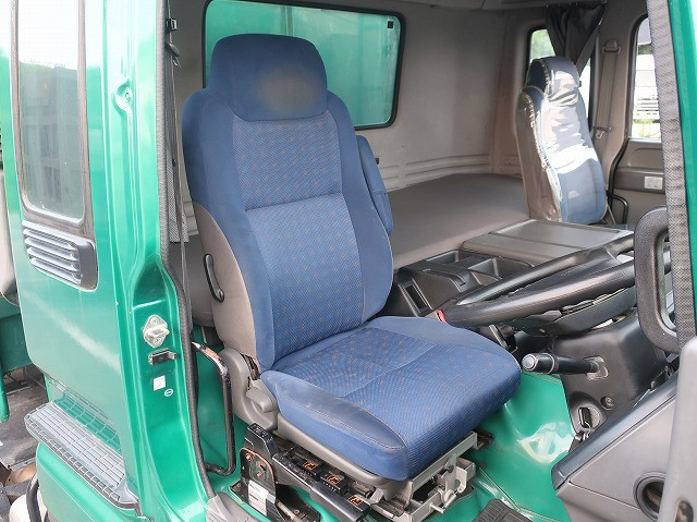 中古トラック いすゞ ギガ 大型ダンプ