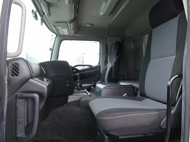 中古トラック 日野クレーン付平ボディ #22