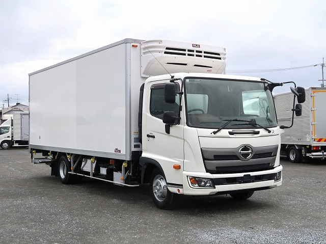 中古トラック 日野冷凍バン ＃2