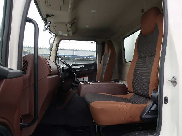 中古トラック 日野冷凍バン ＃23