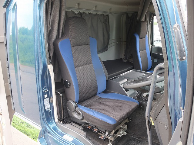 中古トラック いすゞアルミウィング ＃12