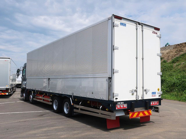 中古トラック いすゞアルミウィング ＃4