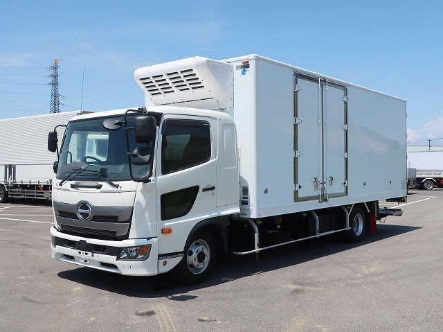 中古トラック 日野 レンジャー 中型冷凍バン
