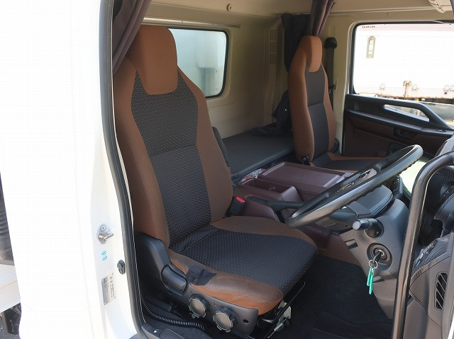 中古トラック 日野冷凍バン #14