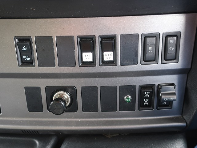 中古トラック 日野トラクタヘッド ＃18