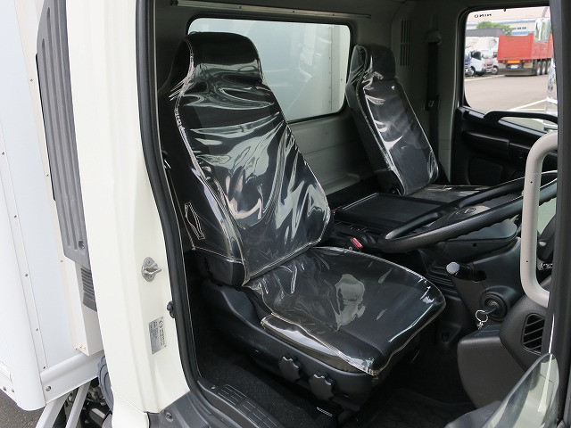 中古トラック 日野冷凍バン ＃12