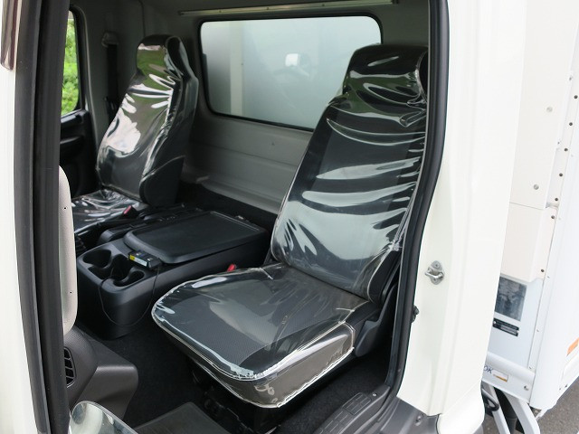 中古トラック 日野冷凍バン ＃23