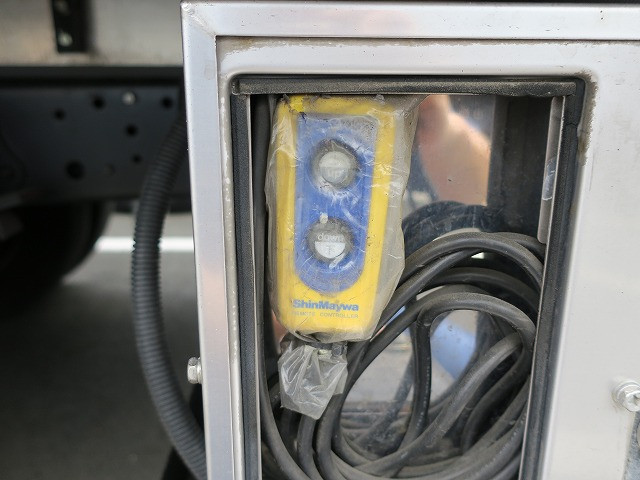 中古トラック 日野冷凍バン ＃10