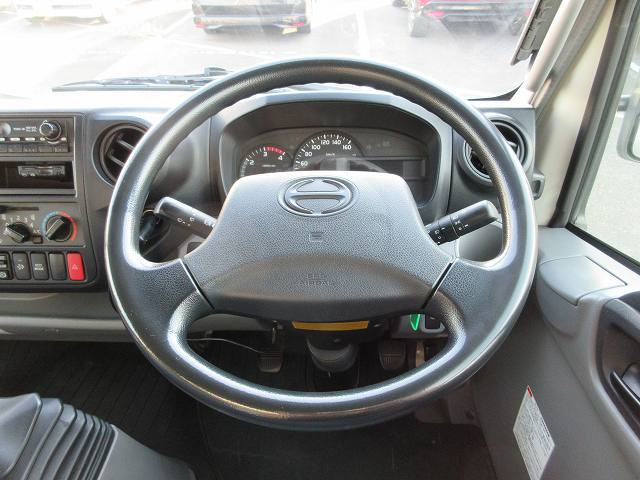 中古トラック 日野冷凍バン ＃16