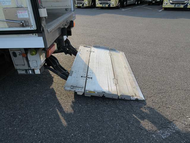 中古トラック 日野冷凍バン ＃10